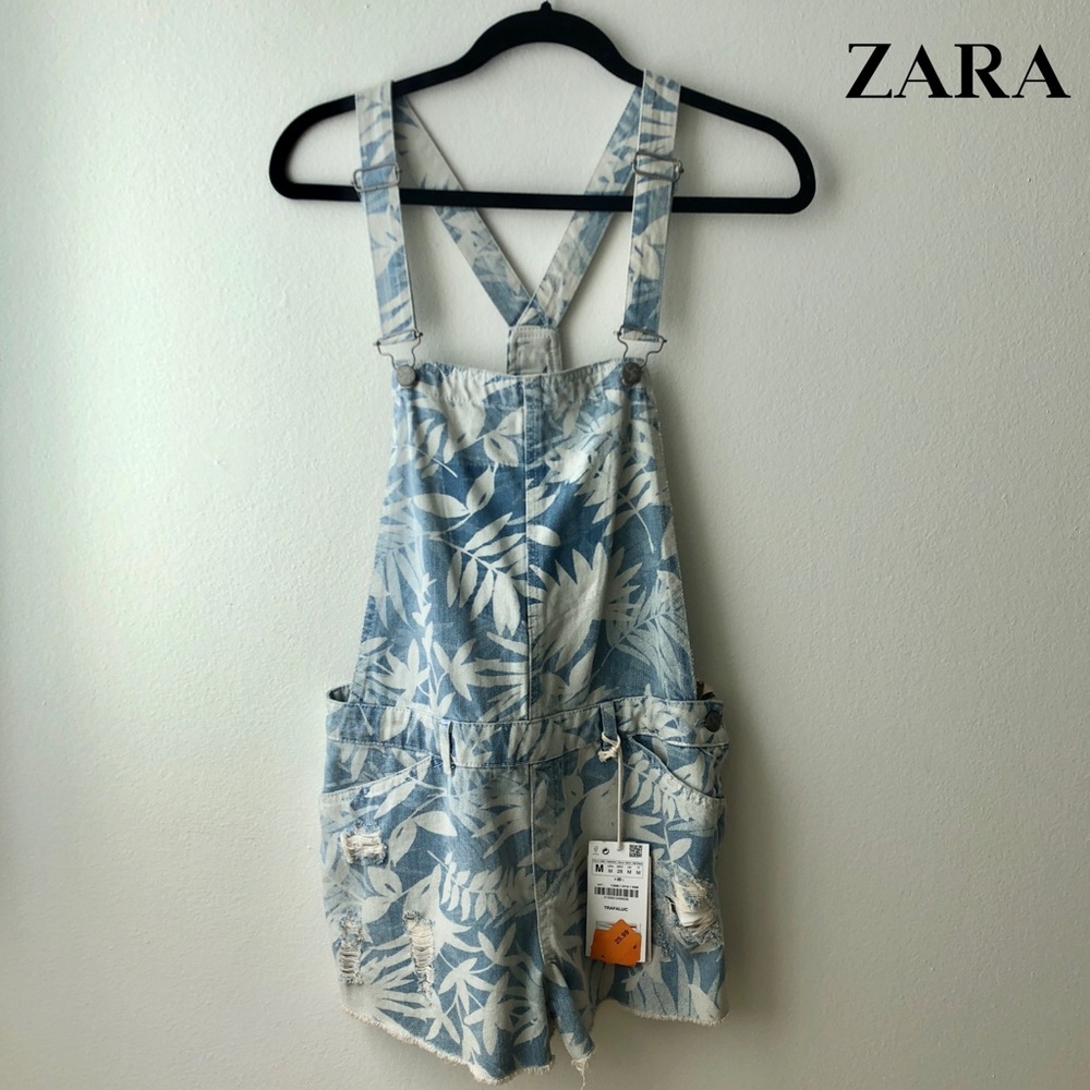 ZARA DISTRESSED DENIM OVERALL SHORTS W PALM TREES